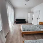 Rum i privatbostad Dornfelder 2 *