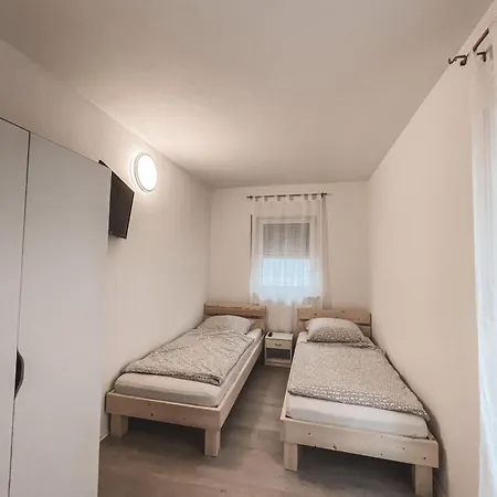 Dornfelder 2 Hanhofen